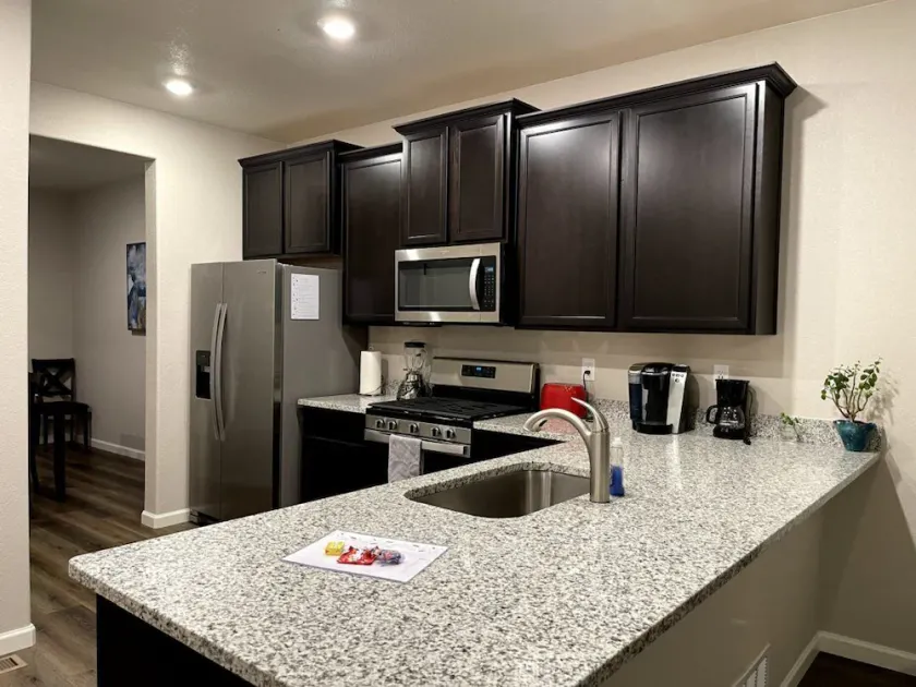3 bedroom private home built in 2021 - Image 1