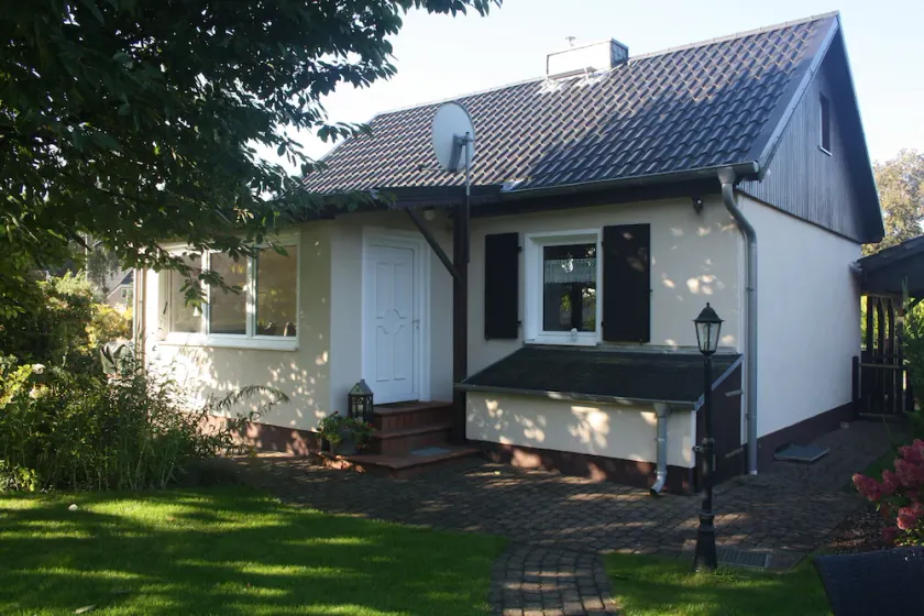 Vacation home in Bernau near Berlin in a quiet location with veranda and terrace - Image 1