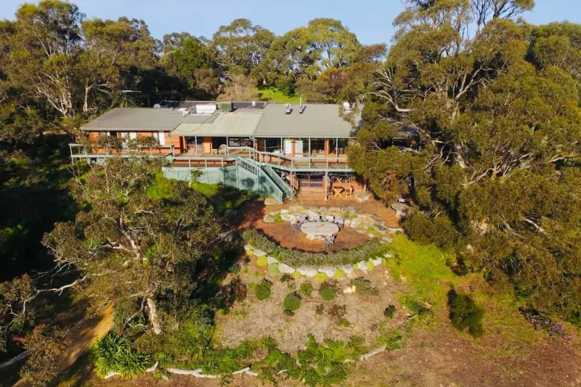 Cellar House | Spacious Private Farmstay for Groups - Image 1
