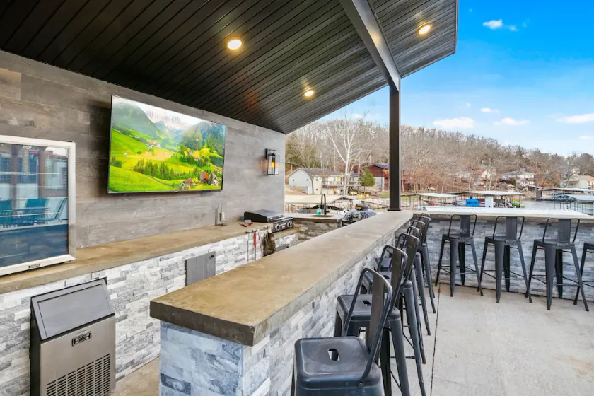 Waterfront, Outdoor kitchen/bar Sun deck, Dock 2 Boat slips,   in  A nice cove! - Image 1