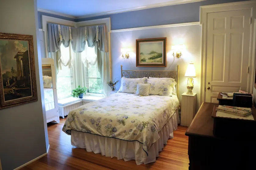 The Oliver Inn - Image 1