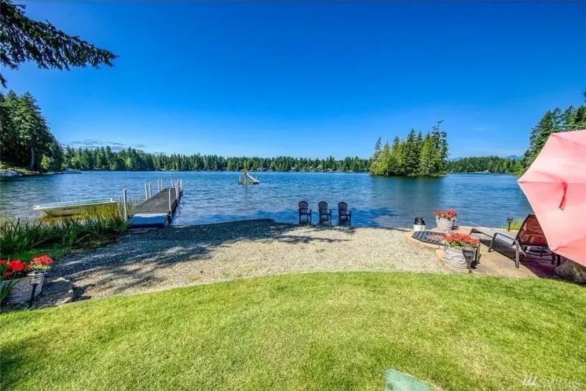 Custom, Spacious Lake-Front Log Cabin Estate: Hot Tub Shuffleboard & Pool Table - Image 1