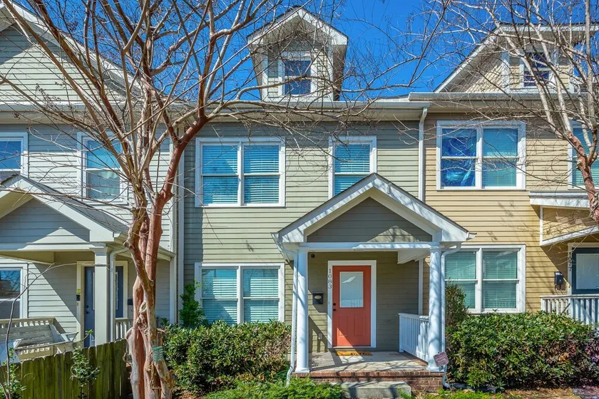 Townhome 1 mile from Erlanger Hospital & UTC Campus! - Image 1