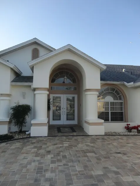 Sunshine Villa - Home from Home - Image 1