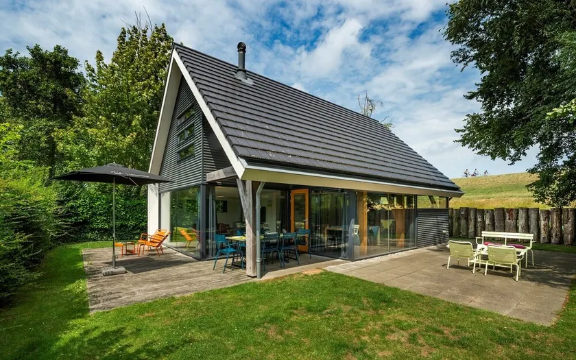 The Osse 148 Holiday Villa em Grevelingensee com cachorro - Image 1