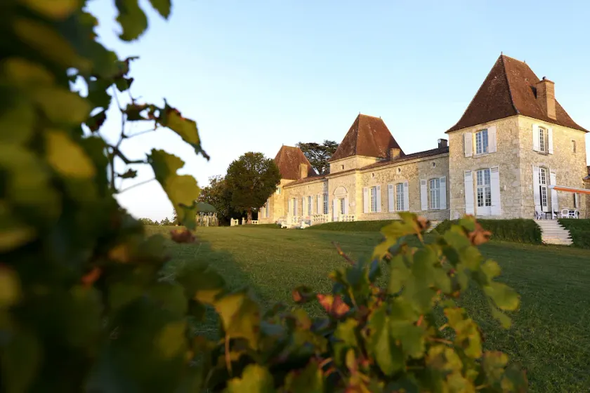 Cedar Cottage in a Exceptional 17th Century Castle in Gascony - Image 1