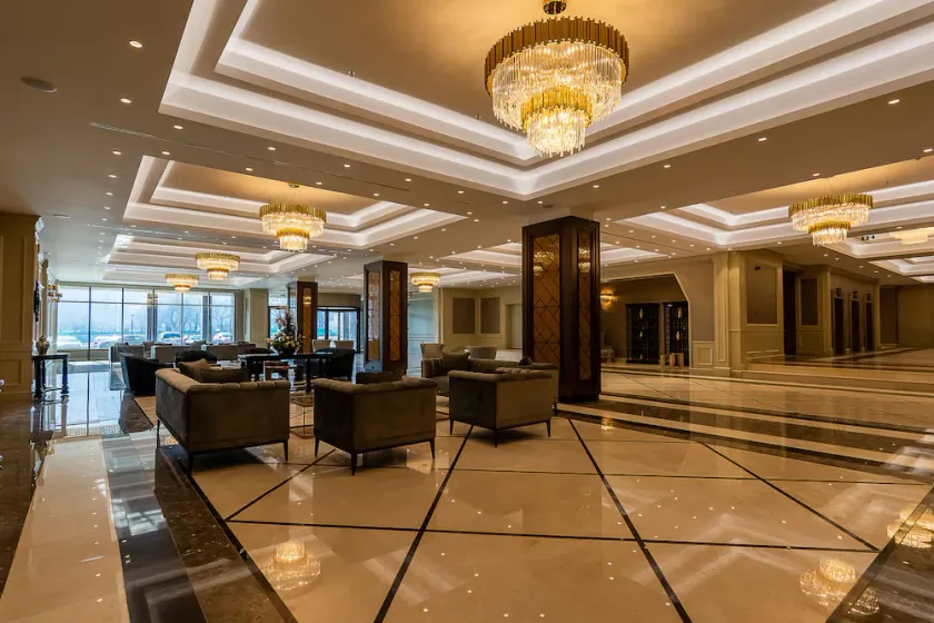 Astoria Grand Hotel - Image 1