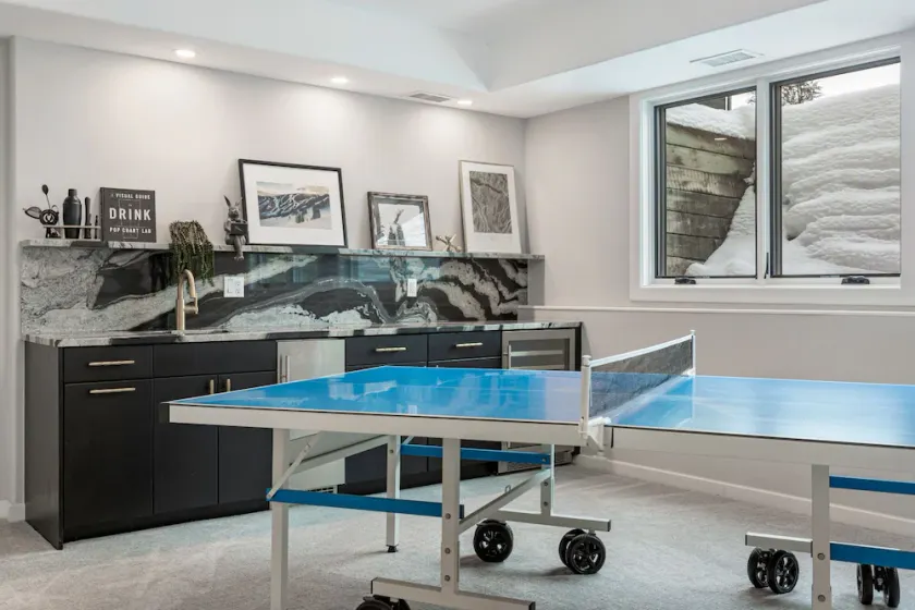 Luxury Arrowhead Home with A/C + Private Hot Tub, Game Room, Beautifully Remodeled - Image 1