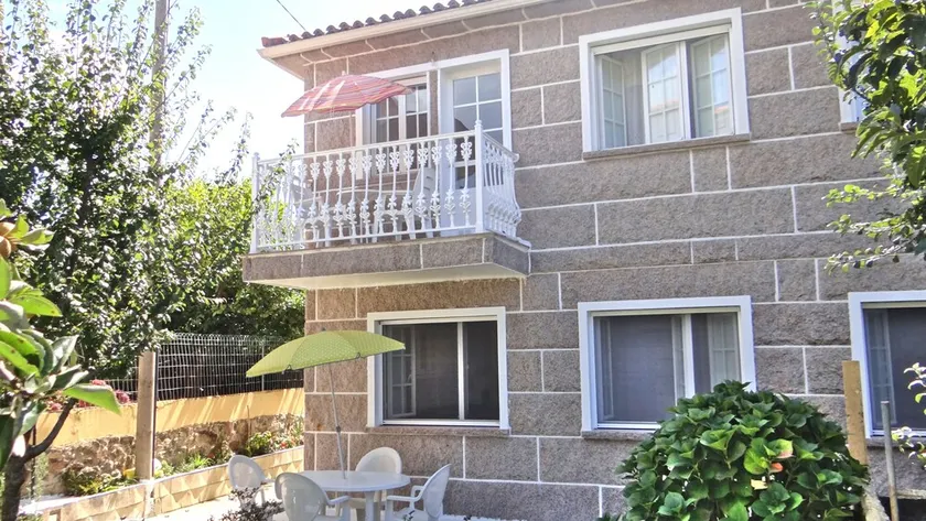 Apartment in Lariño with wifi - Image 1