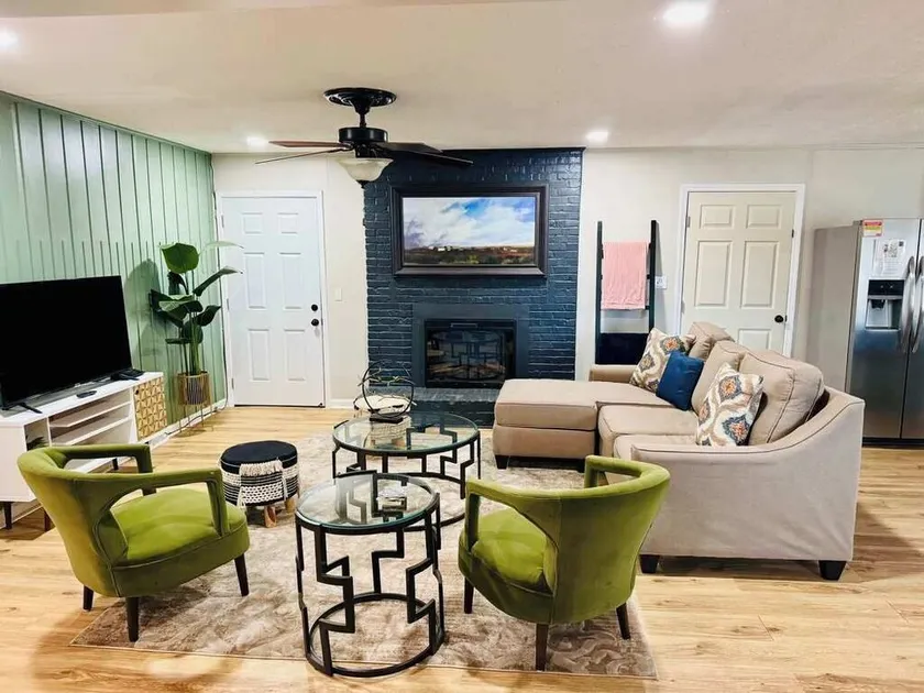 Charming Family Retreat Near Parks Fire Pit & Games - Image 1