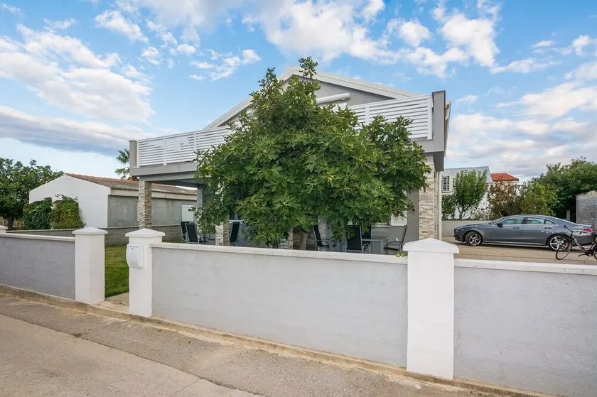 One bedroom apartment with balcony Vir (A-18557-d) - Image 1