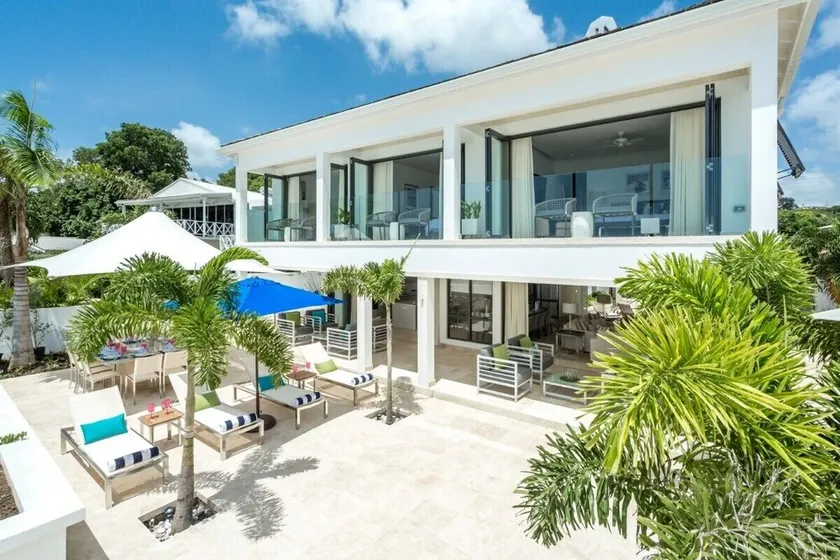 Dolphin Beach House (Reigate) by Fantasia Villas - Image 1