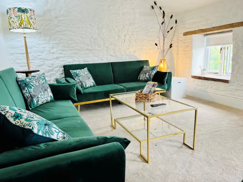 Stylish & Rural Luxury Cottage - Image 1