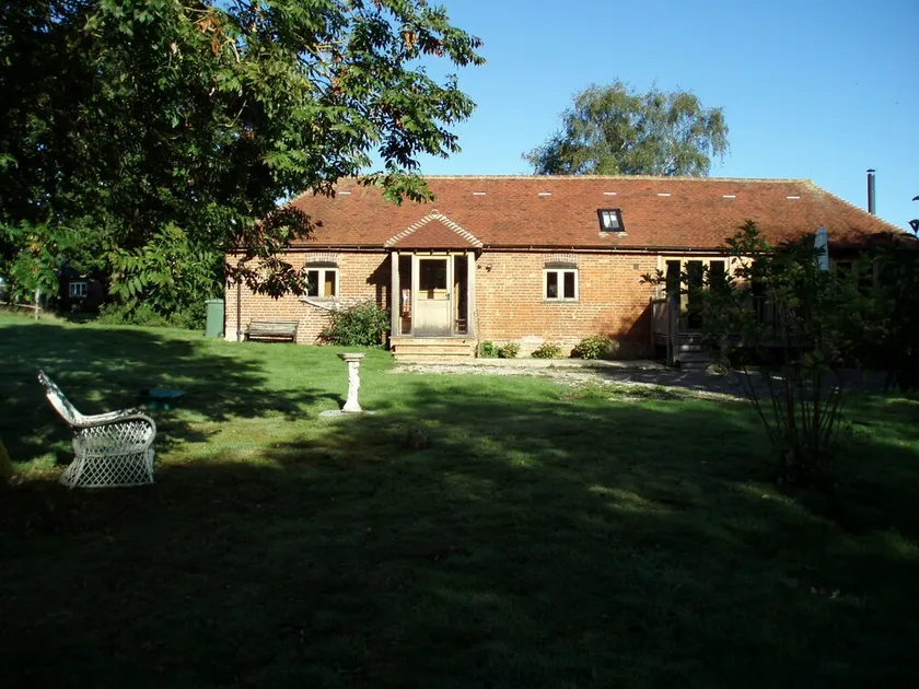 Converted stable in secluded rural setting. - Image 1