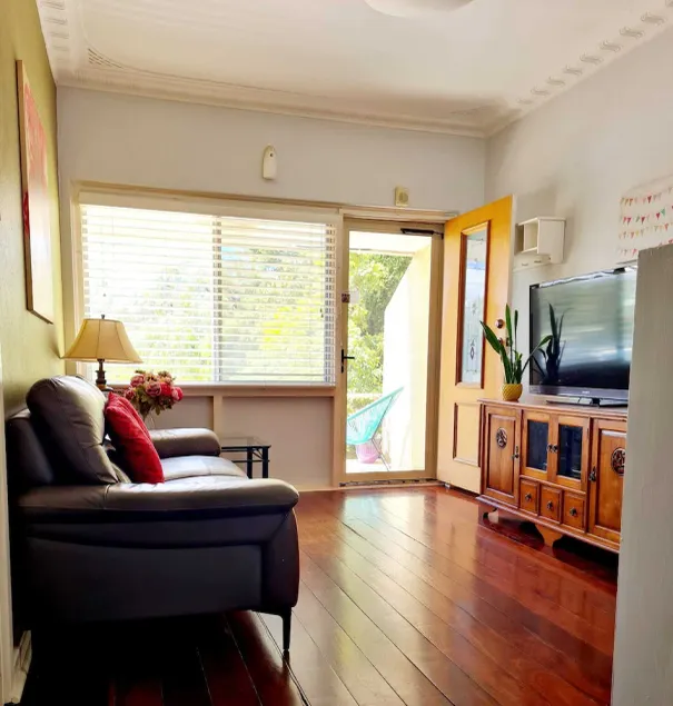 Cosy & Roomy 2BR Home with Enclosed Yard for Pets🐾, Kids ⛹️‍♀️⛹️& Elders - Image 1