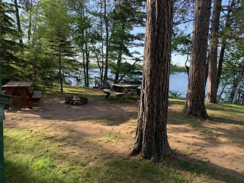 Gresham Shores - Big Dipper - PET FRIENDLY - Image 1