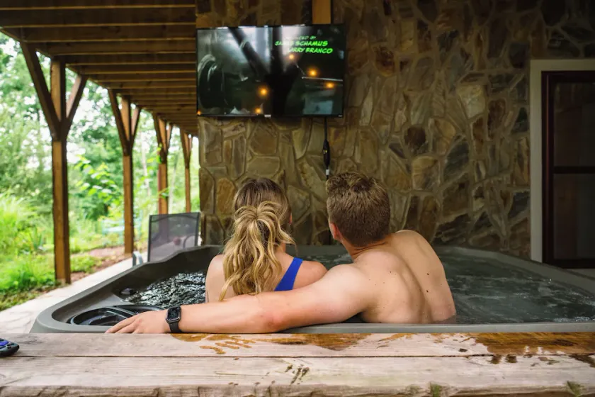 Hot Tub/Balcony Views/Gameroom - Image 1