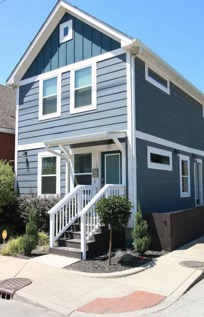 Big Blue: 2-Story Downtown Indy Home - Image 1