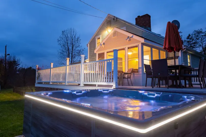 Your peaceful, private retreat, PERFECT FOR READAWAYS! Incredible views! - Image 1