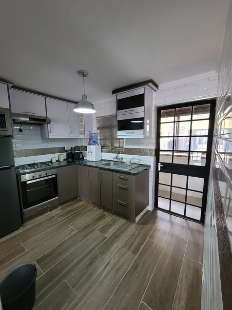 Goldline suites suites are 3 bedroom full furnished apartments located 10minutes - Image 1