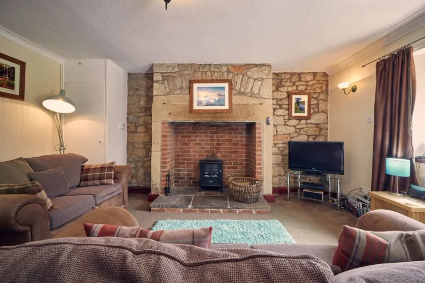 Host & Stay - Rose Cottage - Image 1
