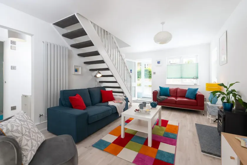 Beach, dog and family friendly holiday home sleeping up to 6 in Combe Martin - Image 1