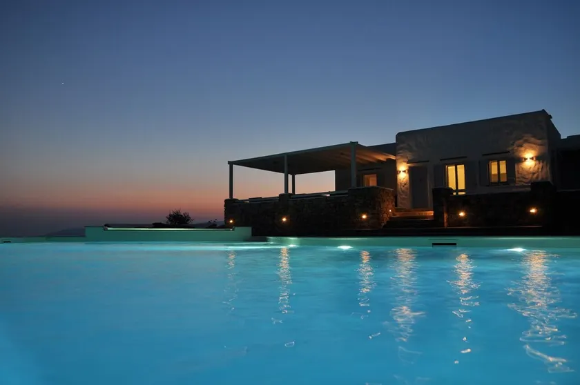 2 luxury villas complex with private pool, gym,spa & unrivalled view - Image 1