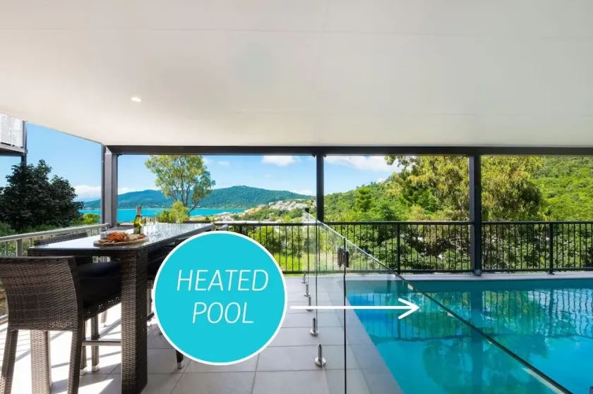 Serenity - 180 degree views of the Coral Sea and Conway National Park. - Image 1