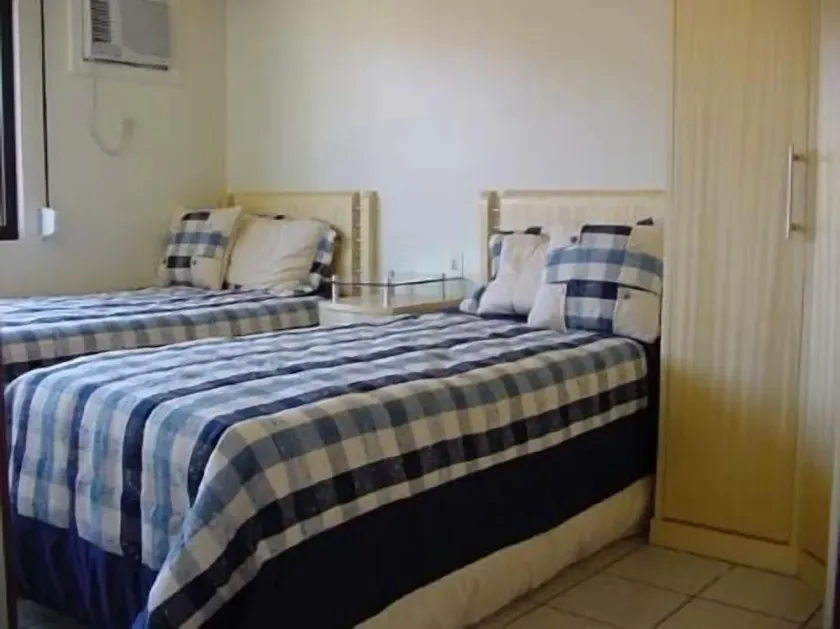 Praia dos Ingleses for 6 people - 1 suite - 100 meters from the sea - Image 1
