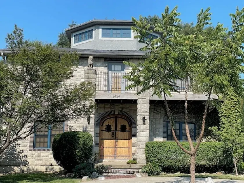 Downtown KC Castle, Nouvelle vidéo ajoutée! Emplacement parfait! Amazing home & yard! - Image 1