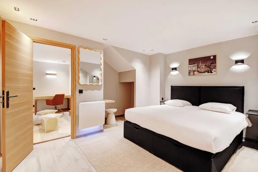 Refined Parisian Flat With Designer Finishes - Rue Montorgueil Elegance - Image 1