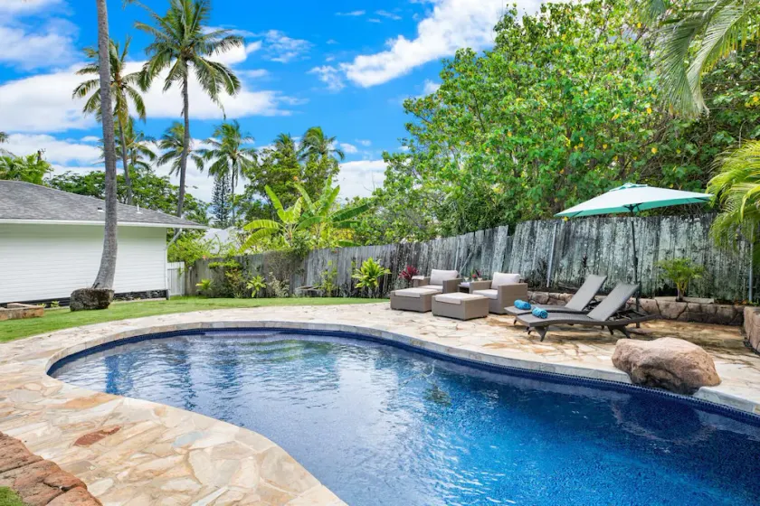 Lanikai Cottage: Charming Tropical Oasis w/Private Pool & A/C, Walk to Beach - Image 1