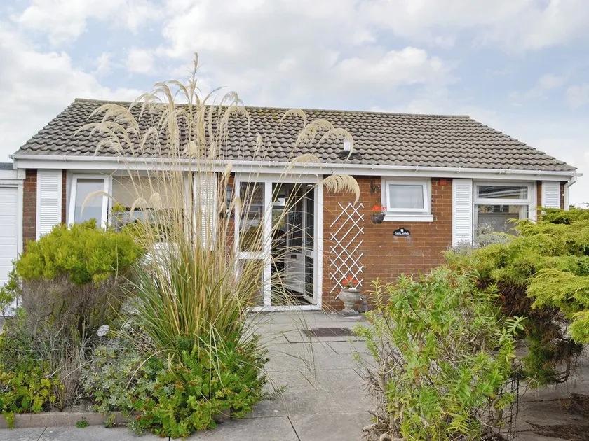 3 værelses bolig i Fairbourne - Image 1