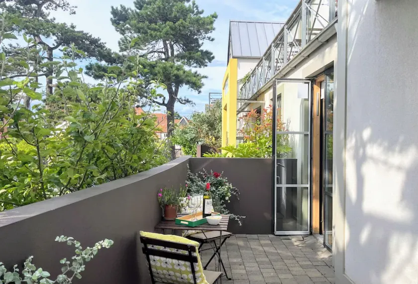 Regatta - sleeps 2 guests  in 1 bedroom - Image 1