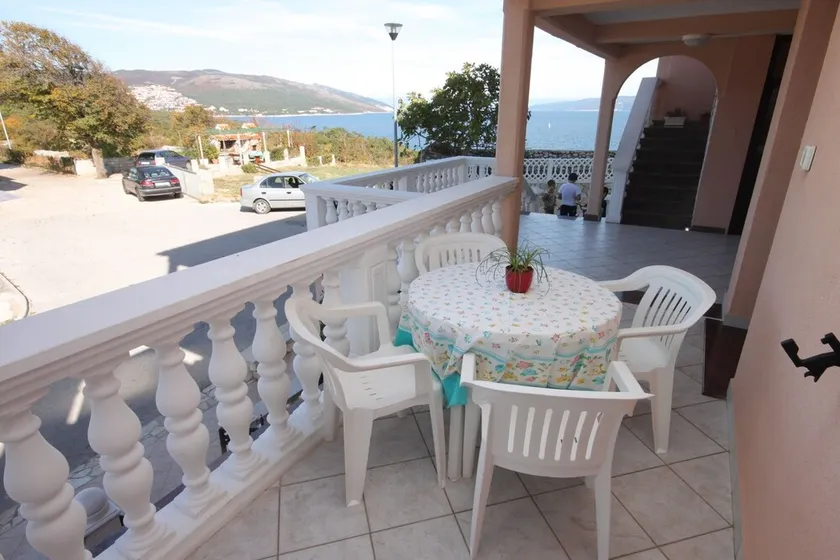 Appartamento di una stanza con terrazzo e vista mare Duga Luka (Prtlog), Albona - Labin (A-2367-b) - Image 1