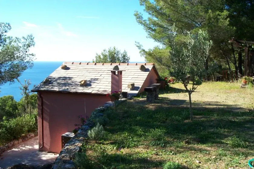 Detached villa, near 5 Terre, sea view, with park and private parking space - Image 1