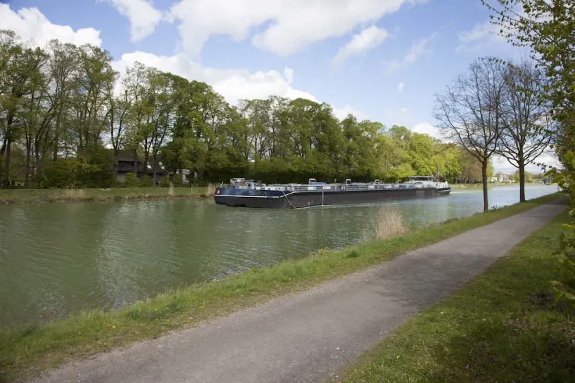 Felix' apartment by the canal - Image 1