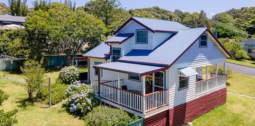 Moorhead Beach Cottage - Wallaga Lake Rd 60 - Image 1