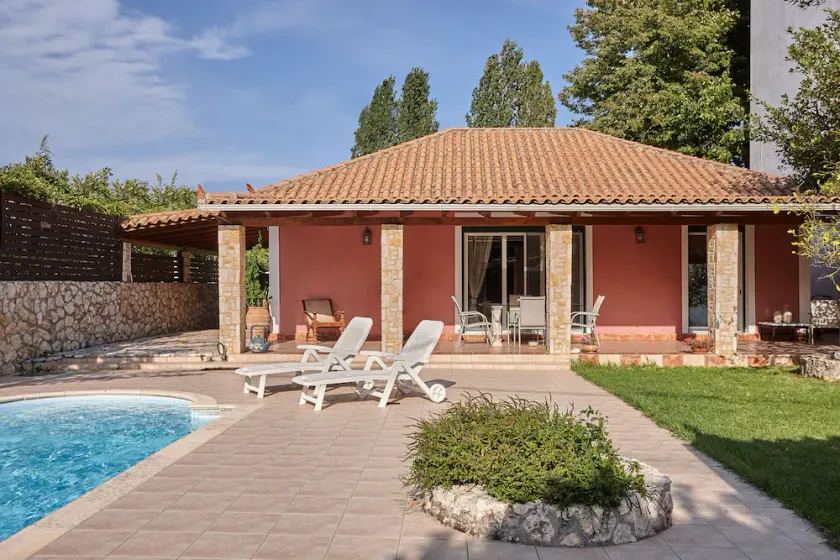 Villa 2BR traditionnelle ★ Piscine privée ★ Marchez partout! - Image 1