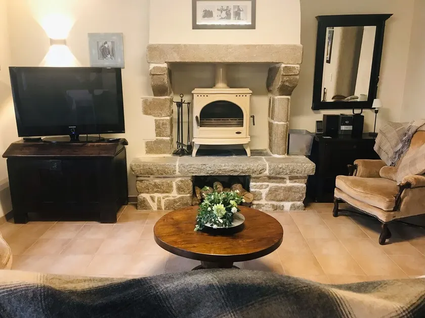 House 8 pers + 1 baby - PMR access - in Monts d'Arrée. (Pets welcome!) - Image 1