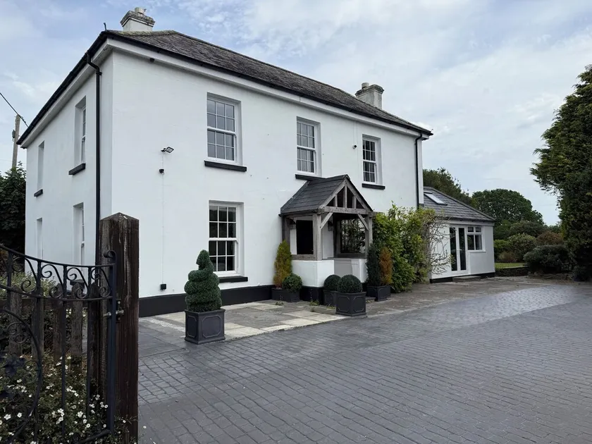 Penlaurel, LAUNCESTON - Image 1
