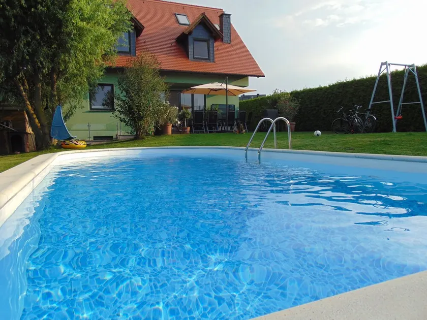 Sehr schönes Ferienhaus mit Terrassen, Garten und Pool, Nähe Weimar - Image 1