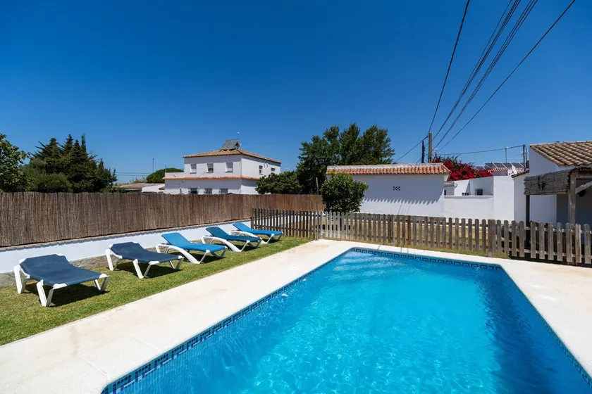 Maison paisible \"Casa Carlos\" avec piscine, terrasse, jardin et Wi-Fi - Image 1
