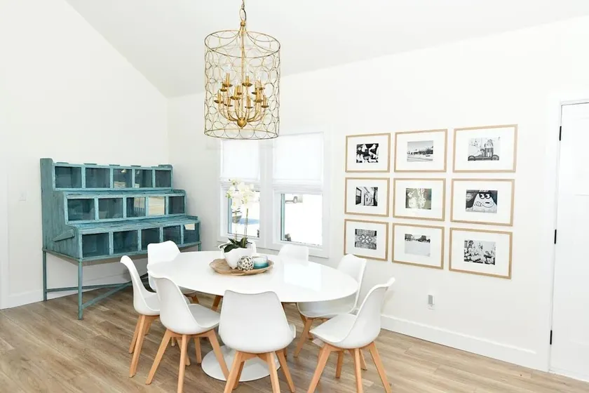 A Modern luxury oasis on the plaza - Image 1