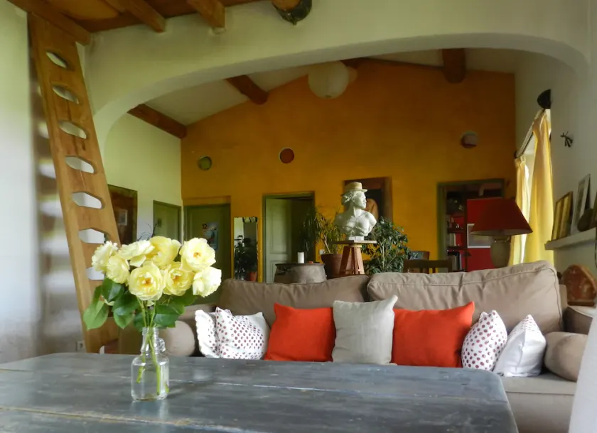 Maison d'Artiste calme et colorée au coeur du Luberon - Image 1
