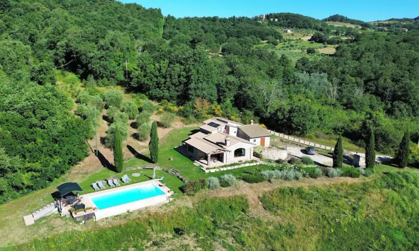 Luxury traditional Villa & private infinity pool. Stunning views of Todi. Piano - Image 1