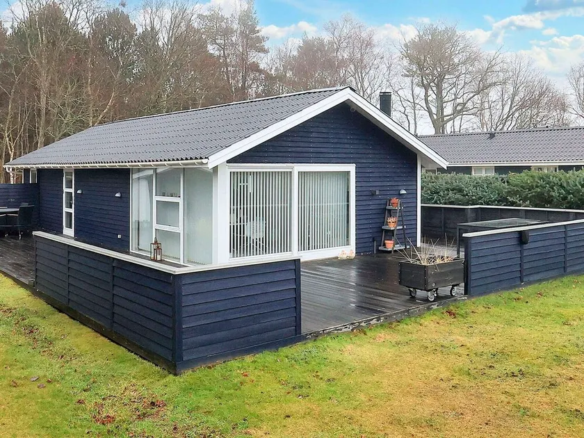 4 star holiday home in Hals - Image 1
