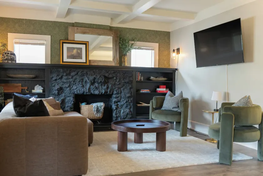 Cozy Main Floor Unit 3 mins to DT Spokane! - Image 1