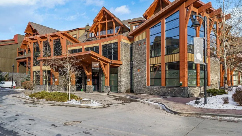 Mountain Luxury Resort - Image 1