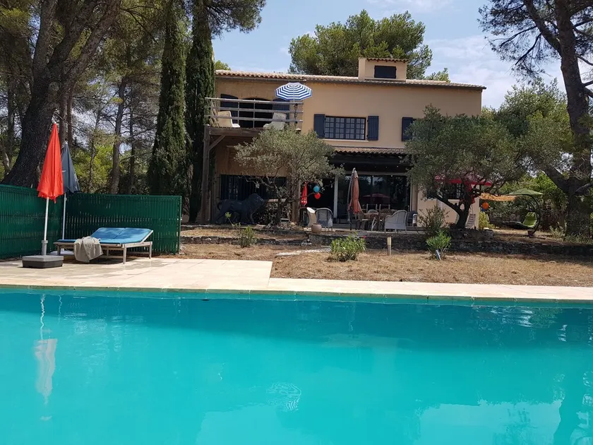 Between Ventoux and Luberon - Image 1